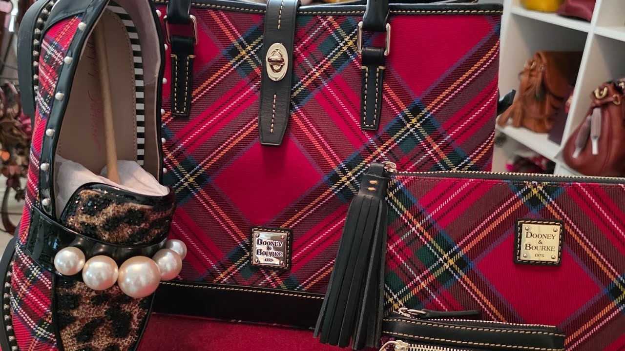 Wimb Friday●Рождественский выпуск● Сумка Dooney and Bourke Perry в клетку (красная)