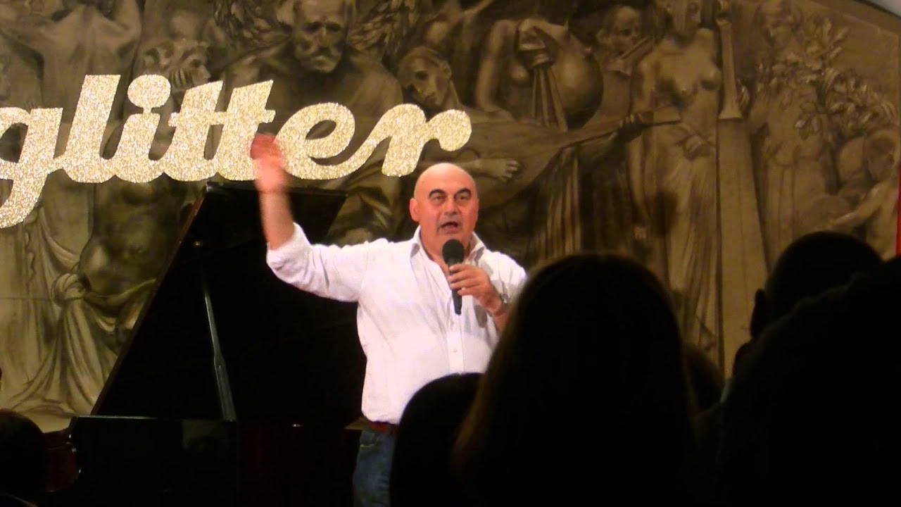 Le barzellette di Cantoni: il pappagallo