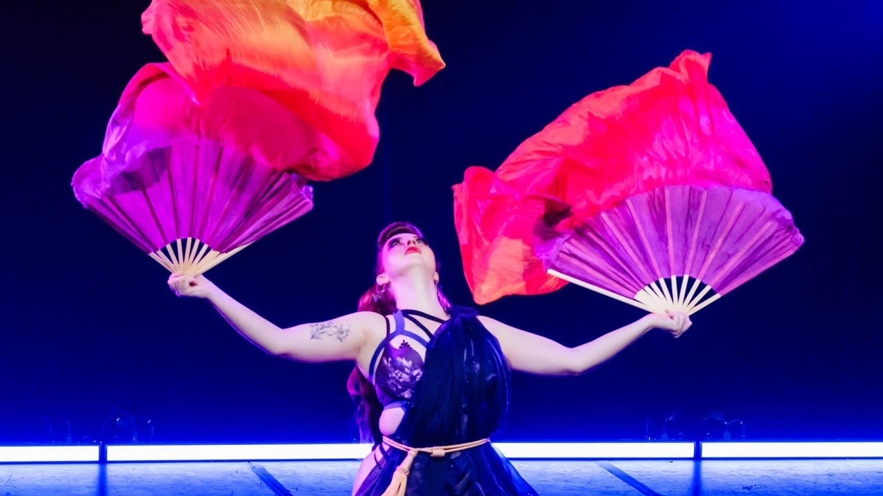 Citrine Velvetine performs The Phoenix: The Bombshell's Ball: Tease The Season, December 2023