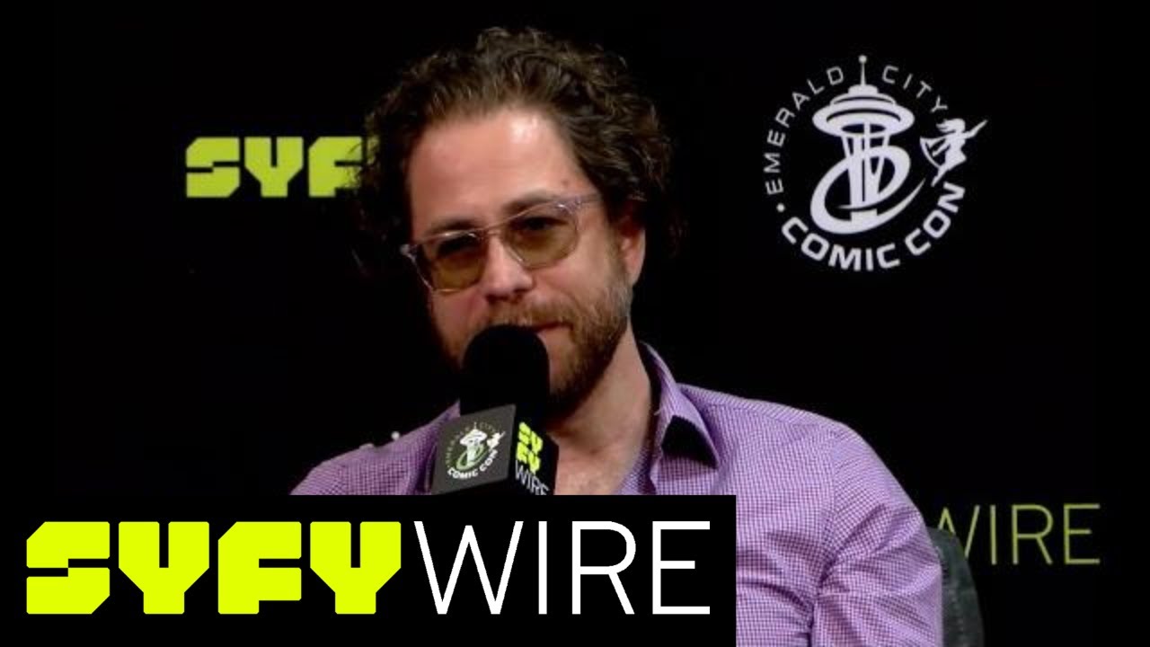 Jonathan Coulton & Molly Lewis Talk Cheesecake Tide Pods (Emerald City Comic Con) | SYFY WIRE