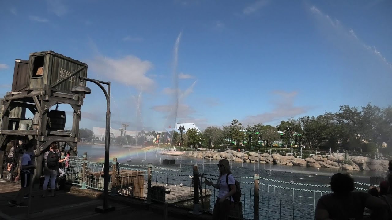 Universal Studios Orlando  - Water Fountain Show by Daylight!