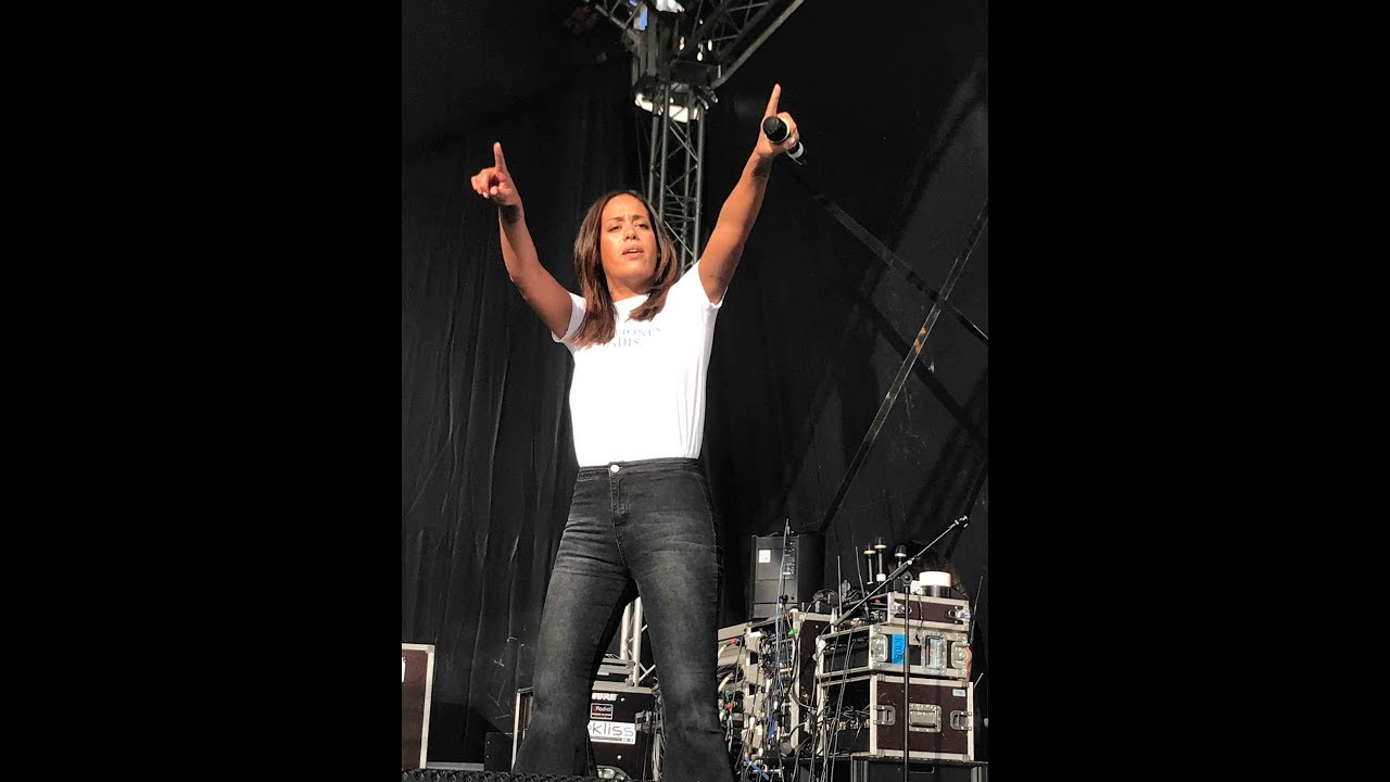Ma Philosophie - Amel Bent ~ Champagne FM Troyes ~ 02.06.2018 / Partie 1