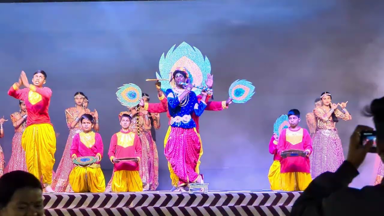 Raas garba Govind Bolo Gopal Bolo