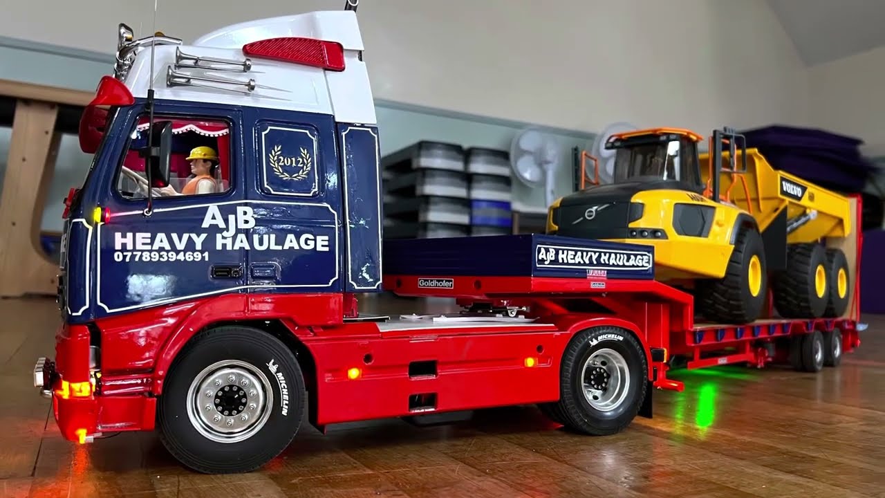 Tamiya Volvo FH12 with Carson goldhofer trailer my latest build.
