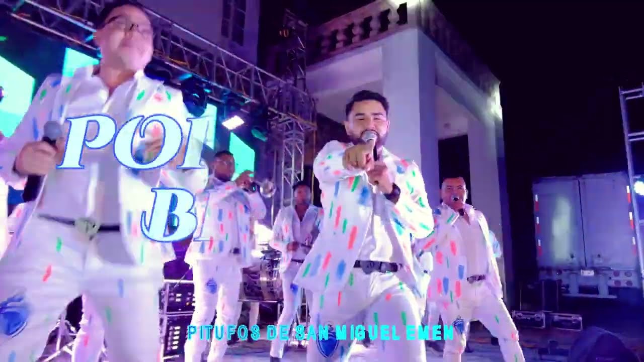 Banda Pitufos - Popurrí Bronco - (Video en Vivo 2024)