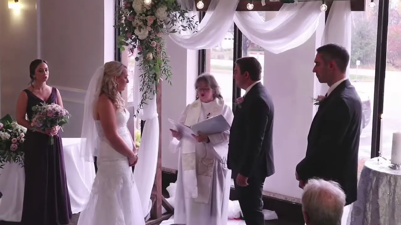 Sealed with a fart 👰🏼🤵🏼💨