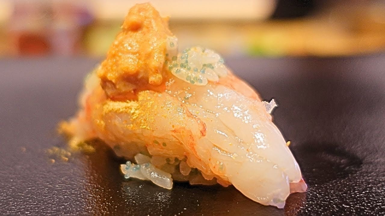 昼のおまかせ税込11000円で北陸の地物を堪能...レジェンド店の系譜を受け継ぐ金沢で注目の新店【鮨 髙森】