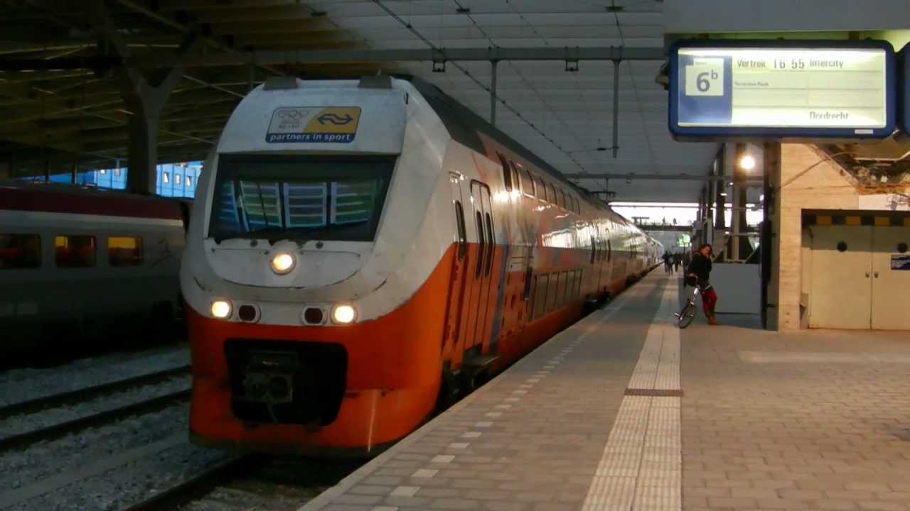 Olympische VIRM 9525 + 9578 Rotterdam Centraal