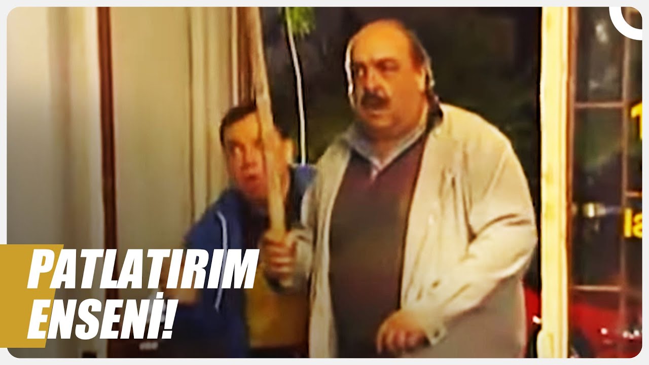Davut Usta Sakin Kalmakta Zorlanıyor! | Bizimkiler &Ouml;zel Sahneler