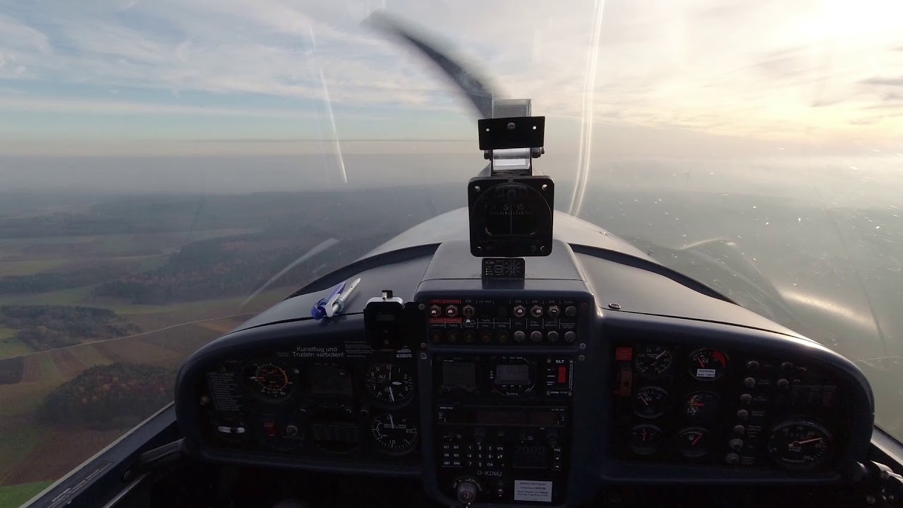 Diamond Aircraft HK36 TTC - VFR winter flying Germany - 4k