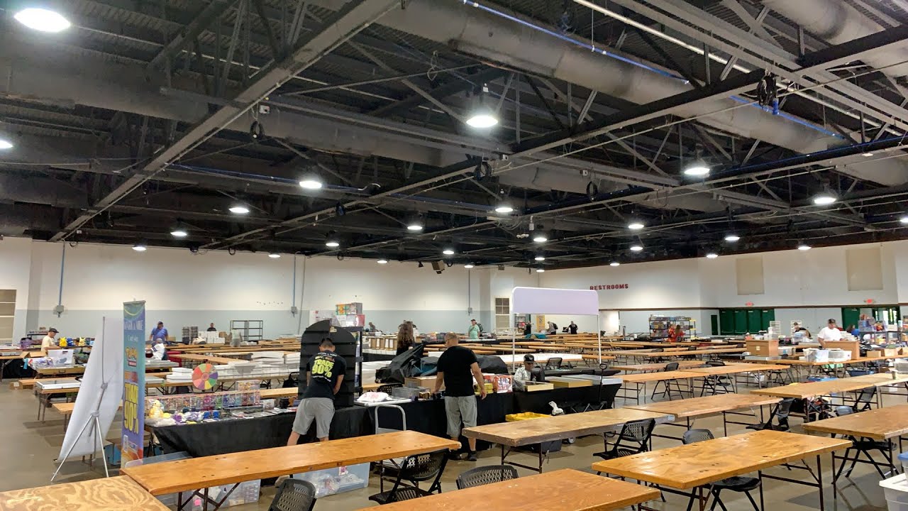 LIVE - Raleigh Sports, Pokémon, Collectibles Show | Pokemon Card Vendor POV