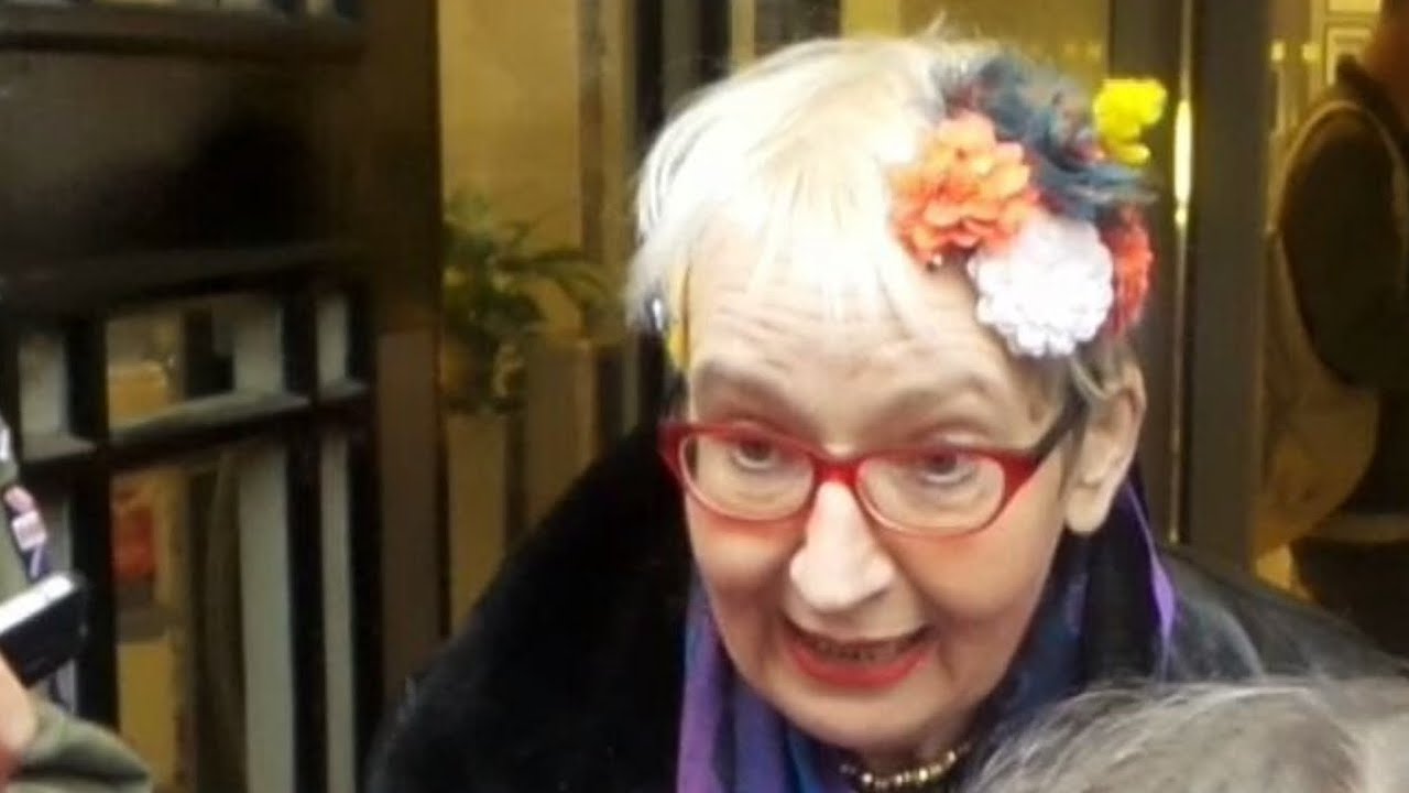 Su Pollard in London 31 03 2018 (3)