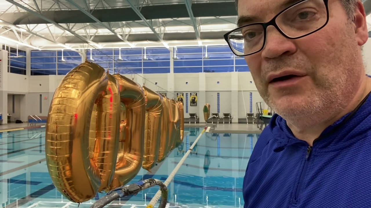 How to hang large letter balloons