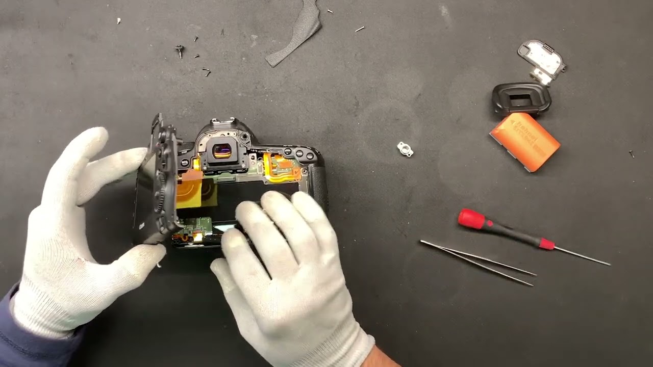 How to repair Canon DSLR camera 5D MARK IV - exchange tripod mount
