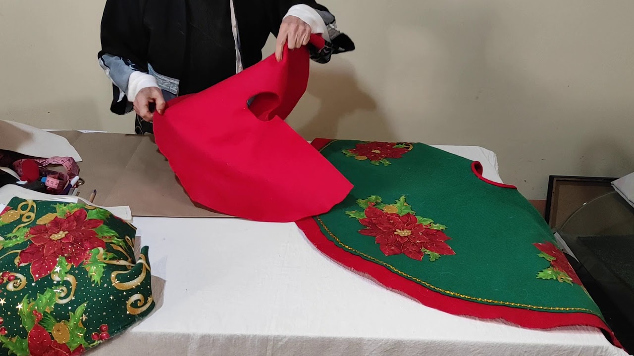 Elabora un hermoso pie de árbol en fieltro, con aplicaciones navideñas.