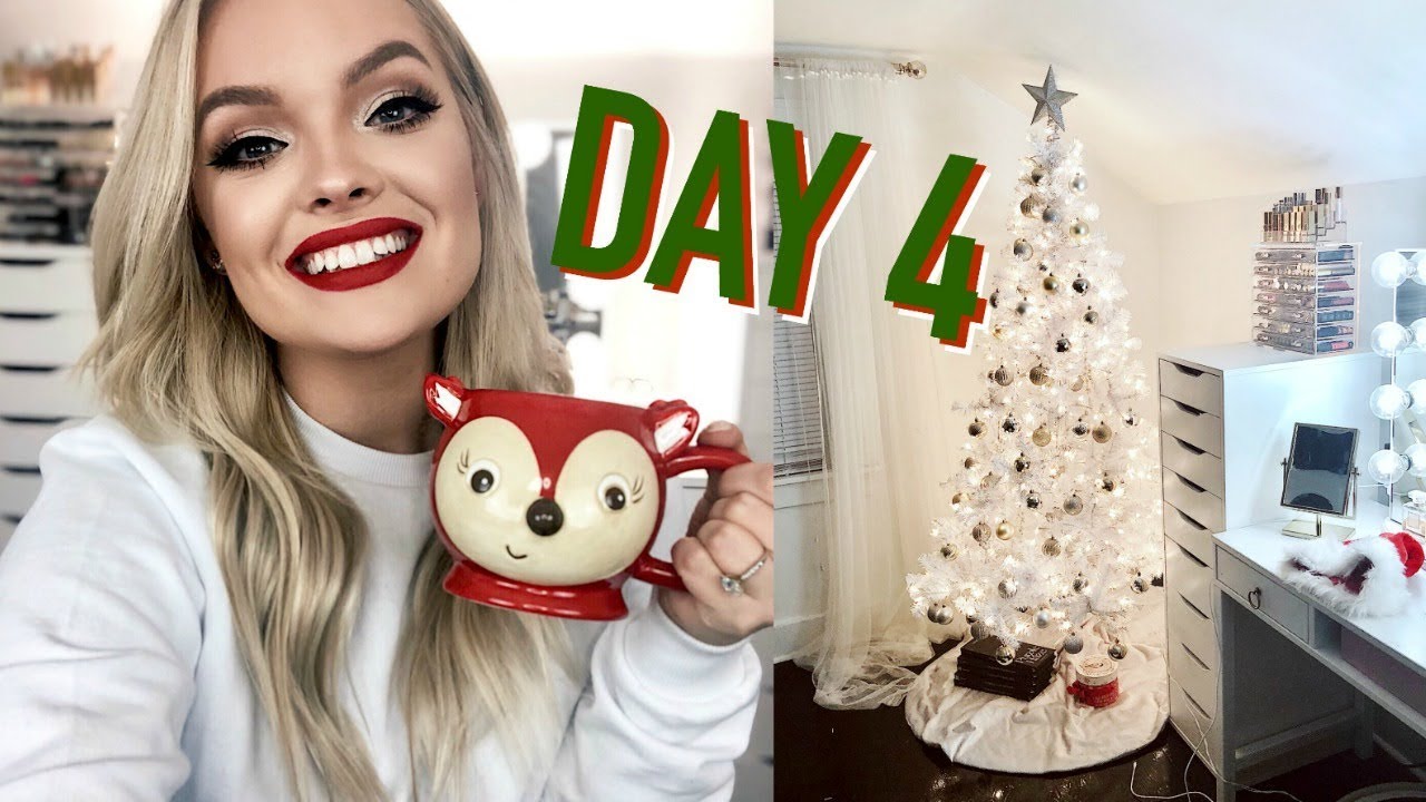DECORATE WITH ME FOR CHRISTMAS + KETO LUNCH! VLOGMAS DAY 4