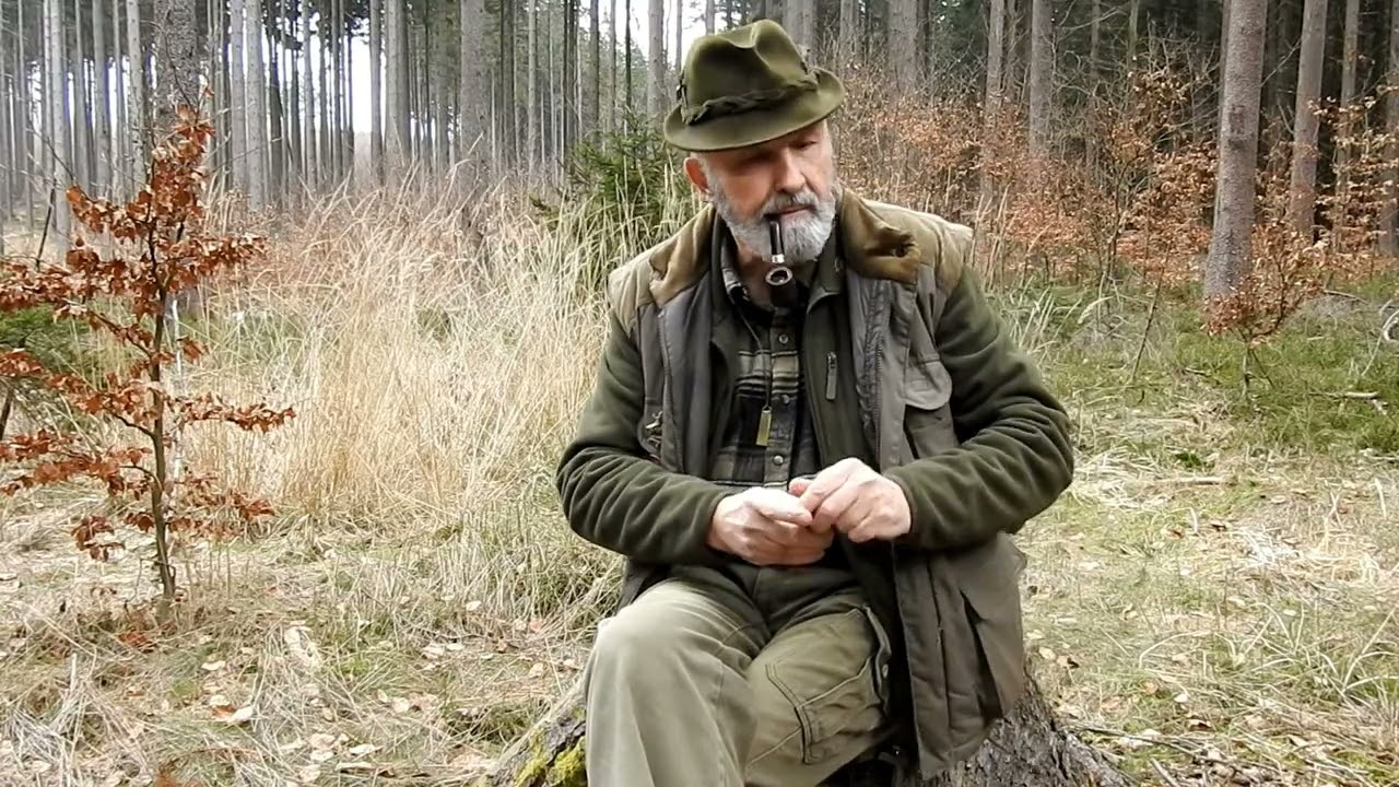 Archivní tabáček, zamyšlení nad tím, kdo je a kdo není dýmkař a úryvek z jedné knížky o dýmkách.