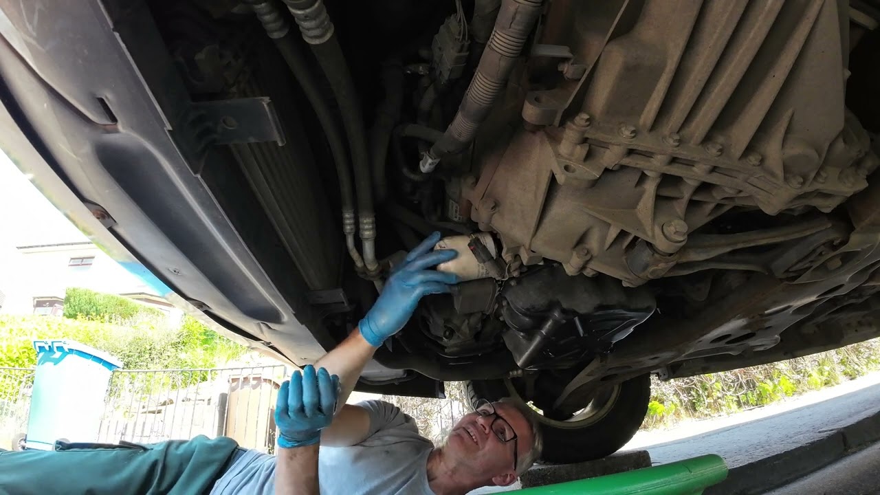 How to change a Ford Transit Custom 2016 Oil filter