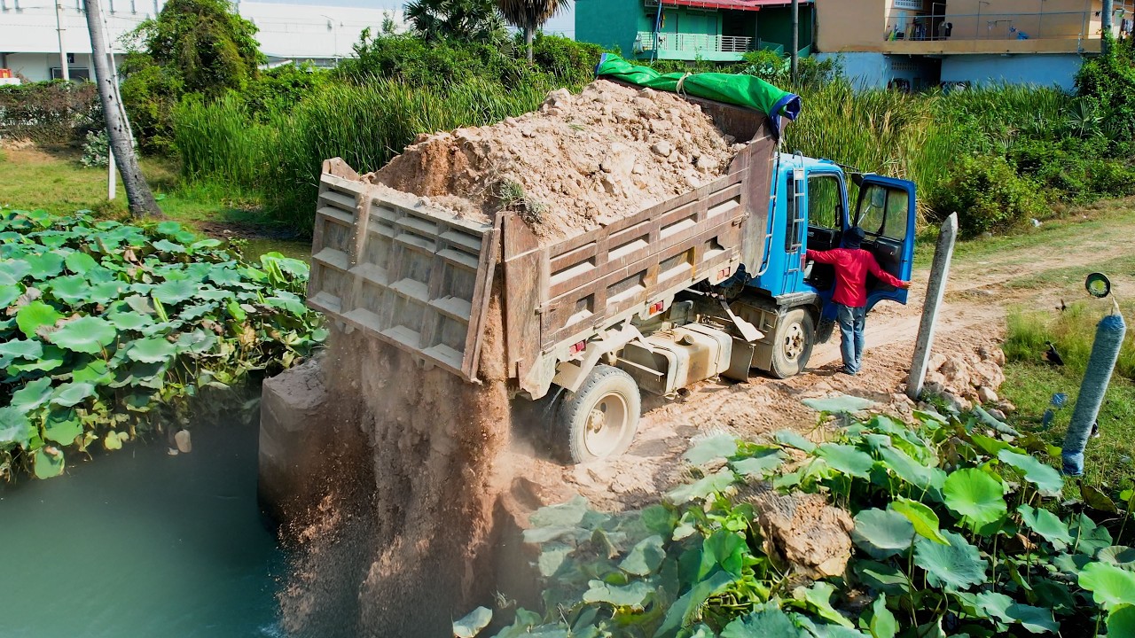 Amazing Start Project First​! Lowest Soil Huge Size Was Deleting With 5t Dump & KOMAT'SU Dozer Fill
