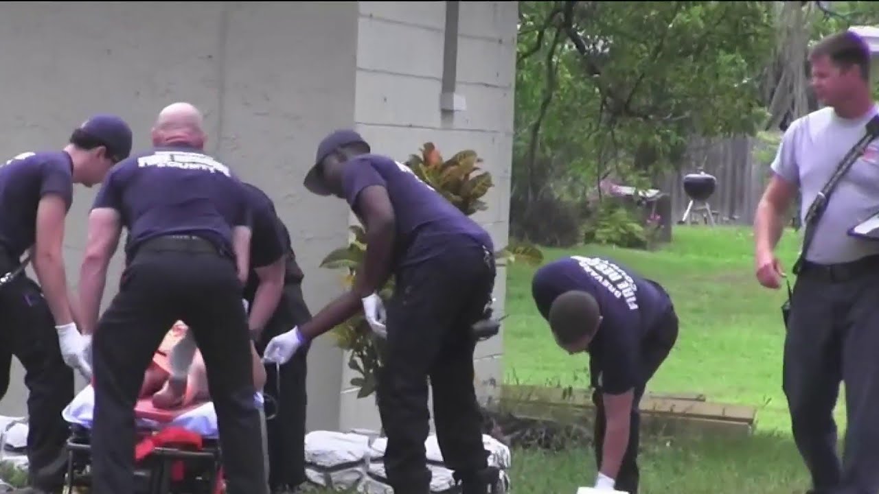 2 girls struck by lightning in Merritt Island, rescue crews say