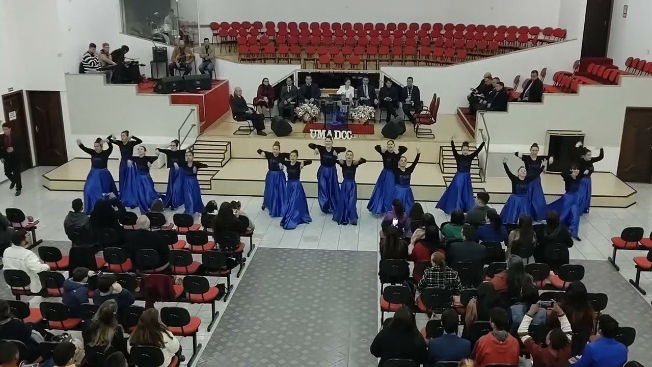 Coreografia do hino A quem enviarei,de Michele Nascimento