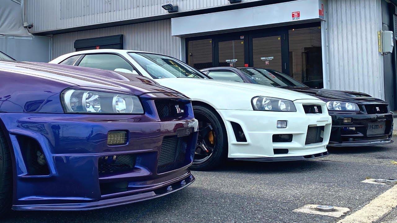 SUPER SPECIAL NISSAN SKYLINE GT-R R34s; Pearl White R34 MSPEC NUR for sale!