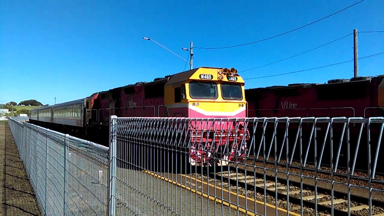 V/Line trains + the weeknightly runaround & shunt at Warrnambool Station 4: 22-24/12/2018
