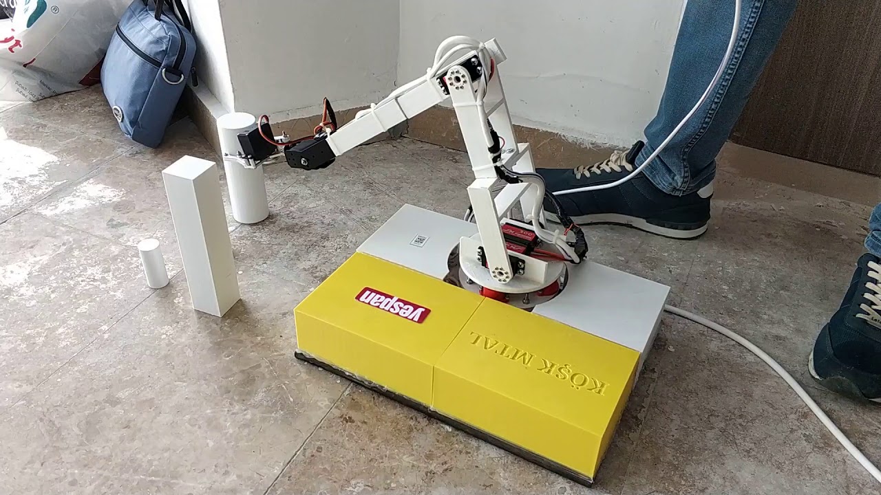 MEB Robot Yarışması için Tasarladığımız Endüstriyel Robotik Kol 