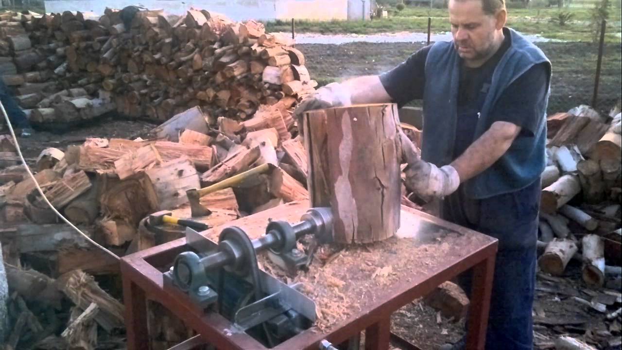 Σκίσιμο Ξύλων & Κορμών Ευκαλύπτου 3/4 , 13/01/2011