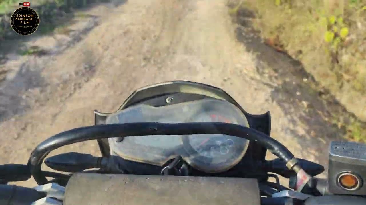 AKT TTR200 EN TROCHA COLOMBIA