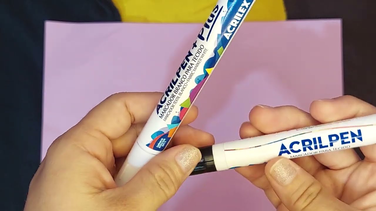 Testando marcador branco para tecido, da acrilex. 
