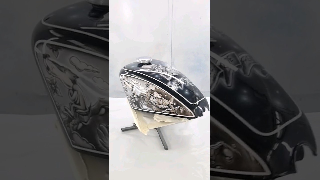 AIRBRUSHED FUEL TANK #airbrushing #custompaint #paintjob #fueltank #airbrush