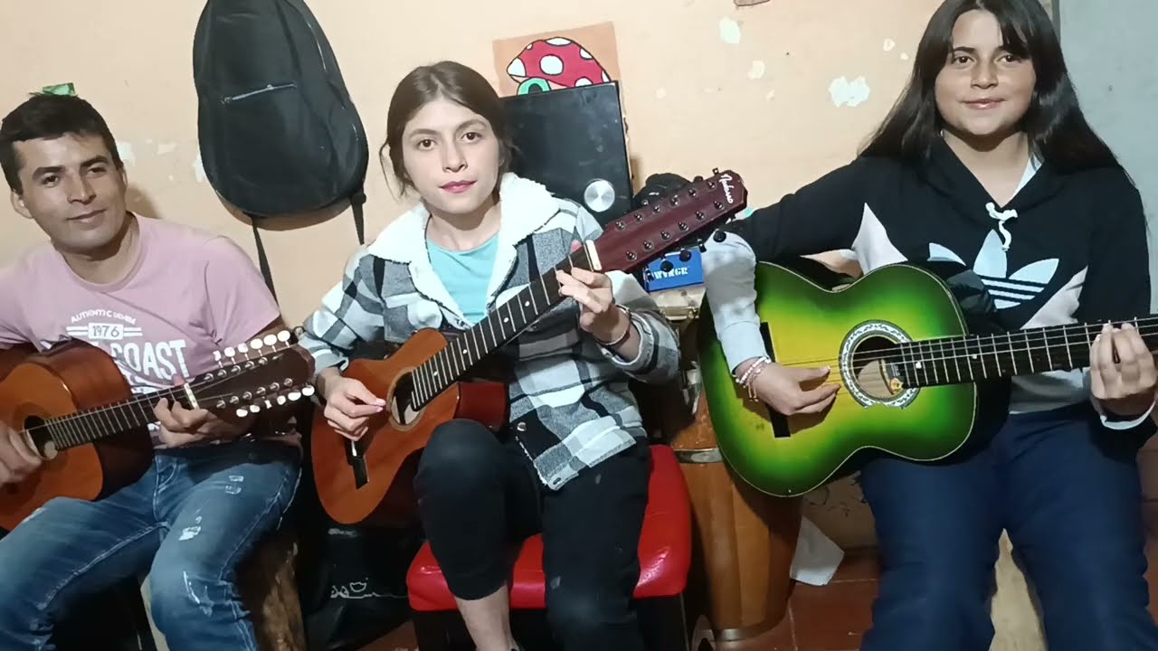 NOCHE DE AMOR - El Club Musical