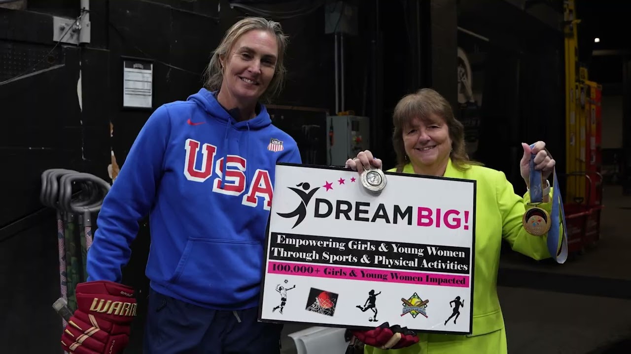 День женского хоккея в TD Garden