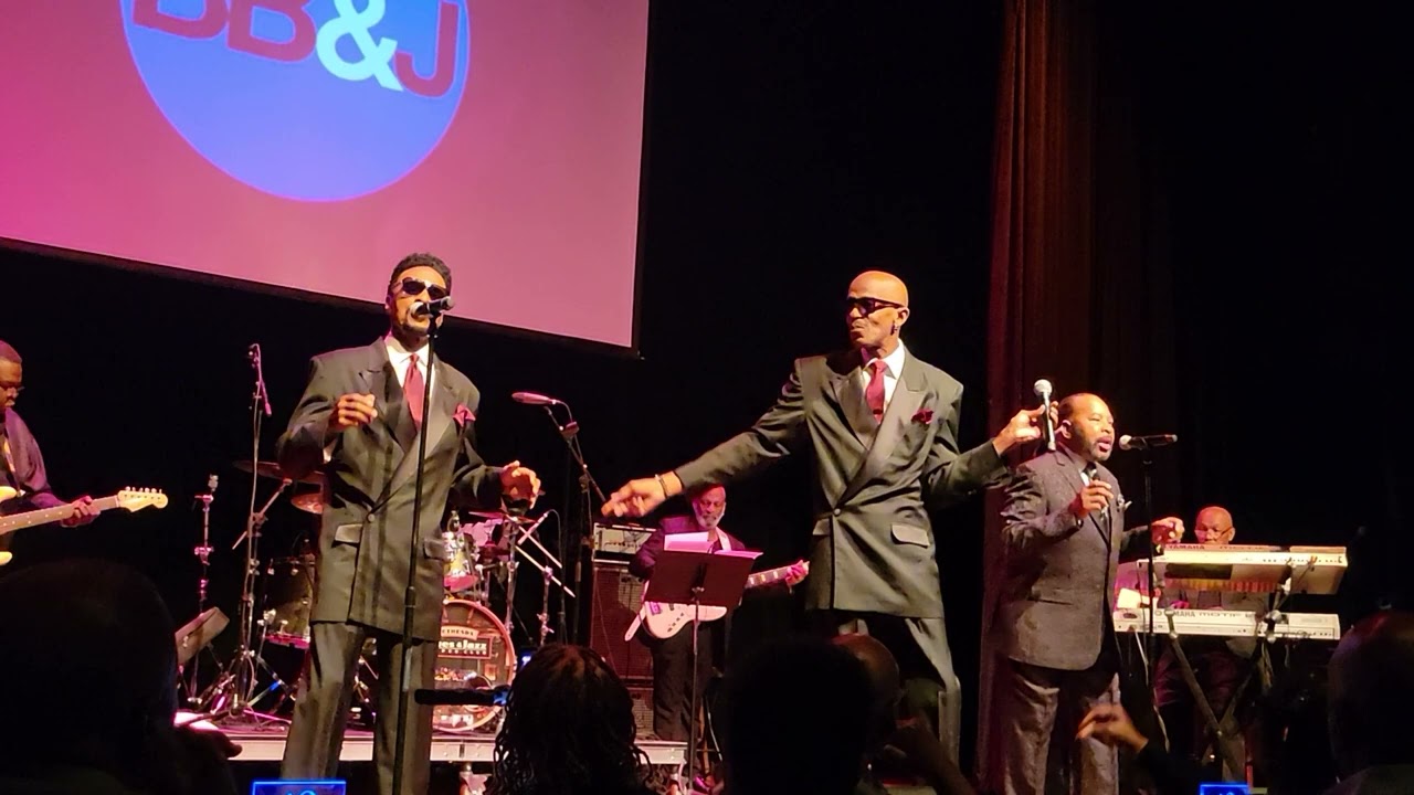 Ray, Goodman and Brown singing 