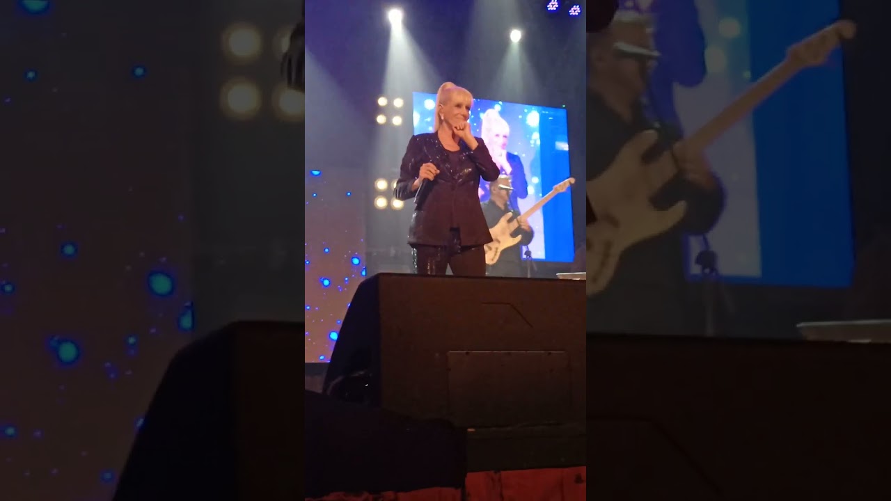 Que Poco Saben De Mi  Show Valeria Lynch Teatro Metro 18/10/2024
