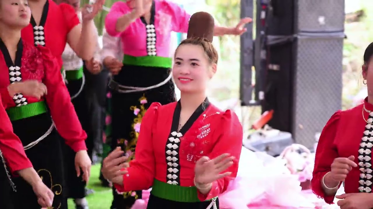 NHẢY CỰC CHÁY TẠI LVQ CD HUYỀN TRANG - CR DUY LA TẠI TƯ GIA NHÀ GÁI BẢN KHÁ NGHỊU XÃ PÚNG BÁNH 