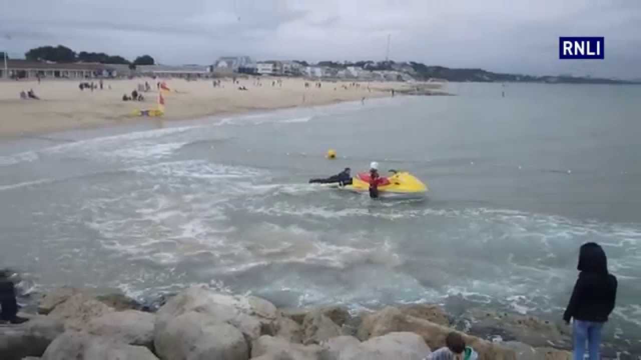 Sandbanks lifeguards rescue woman from jetski with tangled propeller