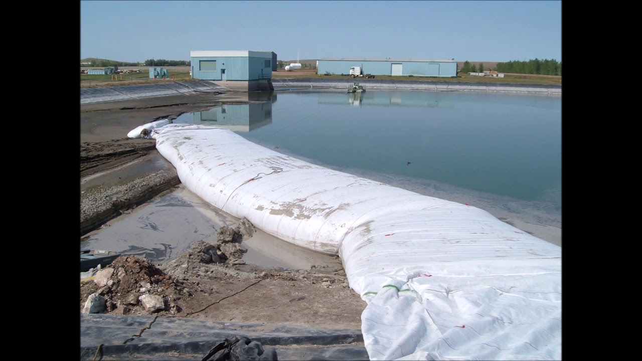 10ft AquaDam, Dakota Gasification Pond Liner Repair, 2006