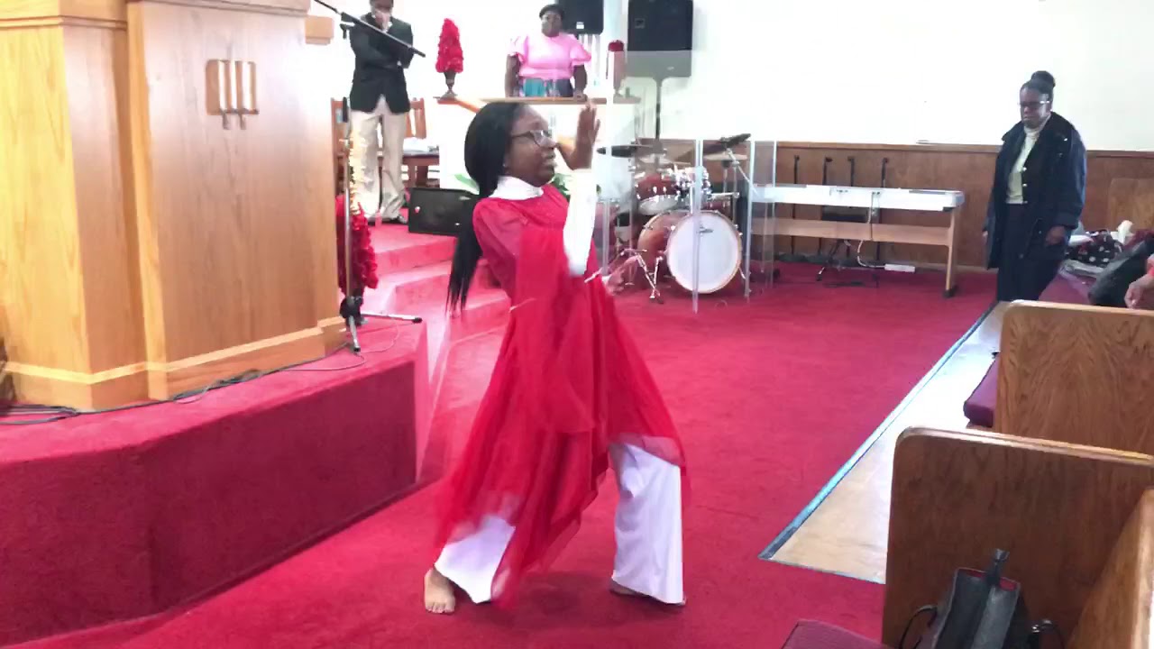 Maranda Curtis “Victory” Praise Dance