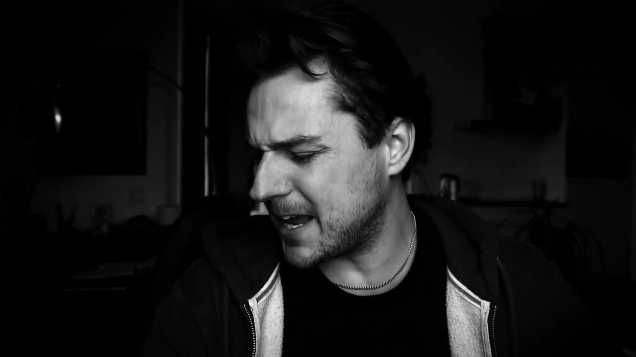The Last Refugee - Roger Waters - Acoustic cover by Ritchie Lee