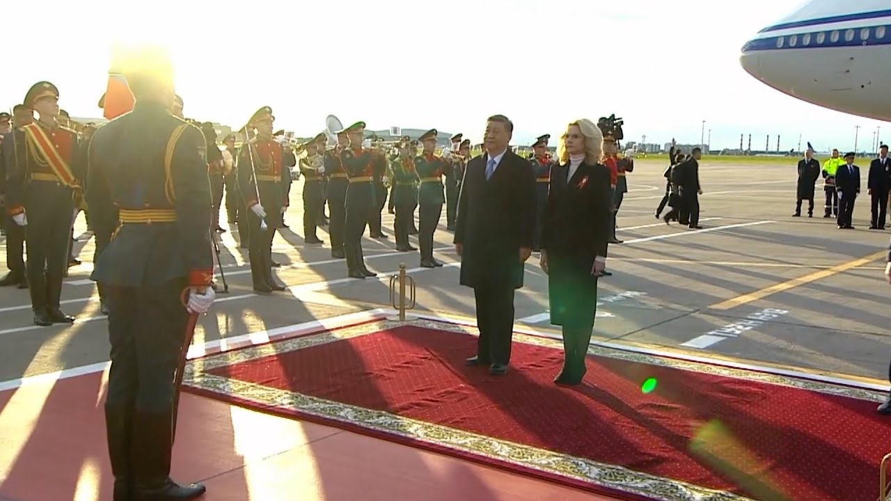 Chinese President Xi Jinping attends welcome ceremony at Moscow airport