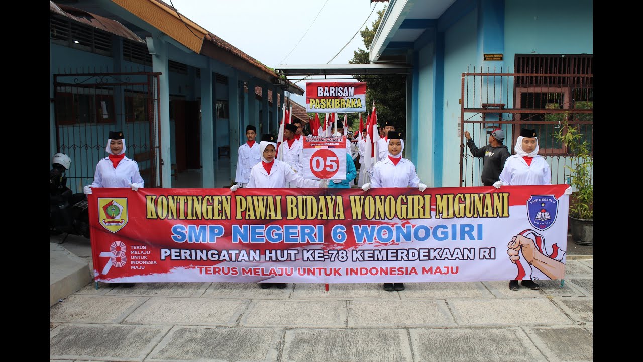 Keberangkatan Kontingen Pawai Budaya Go Nyawiji Migunani 2023 Kec. Wonogiri dari SMPN 6 Wonogiri