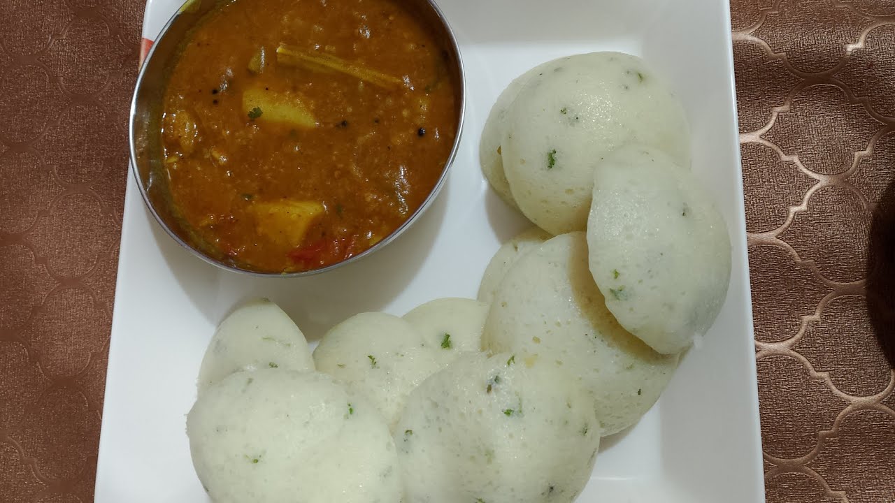 Idli sambar ki recipe 😋#trendingvideo #viralvideo#youtubevideo #food #cooking #recipe #simplerecipe 