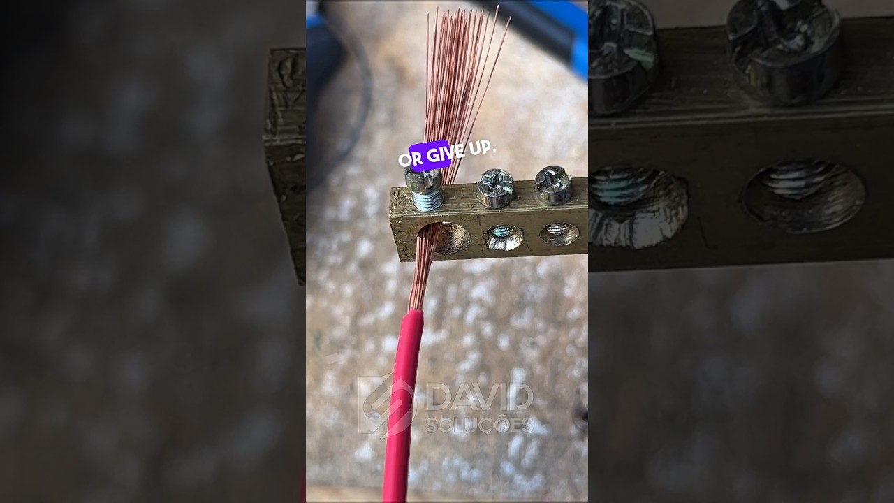 Фокус с брелоком, о котором вам не расскажут электрики #USElectrical #СекретЭлектрика #ФокусСБрел...