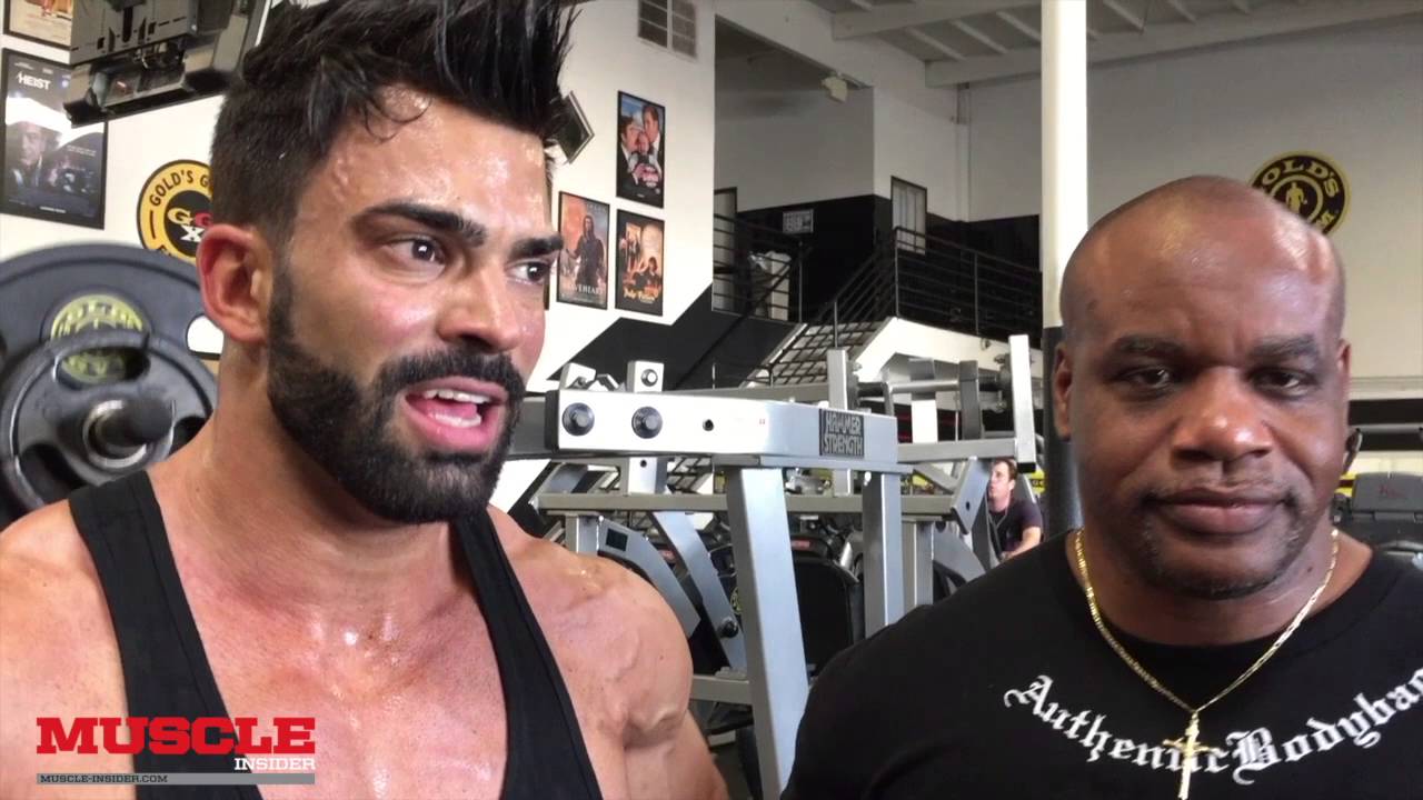 Sergi Constance trains back with Chris Cormier