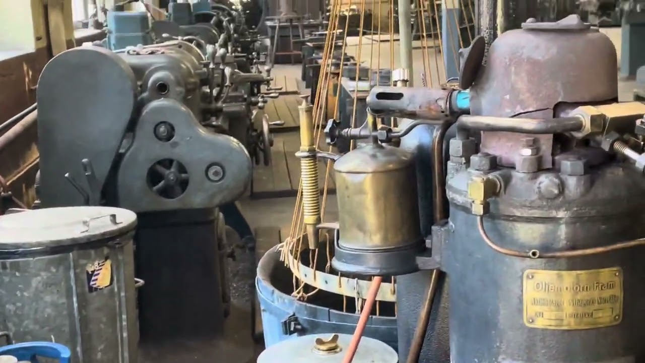 T&auml;ndkulemotor ig&aring;ng. Pythagoras industrimuseum, Norrt&auml;lje