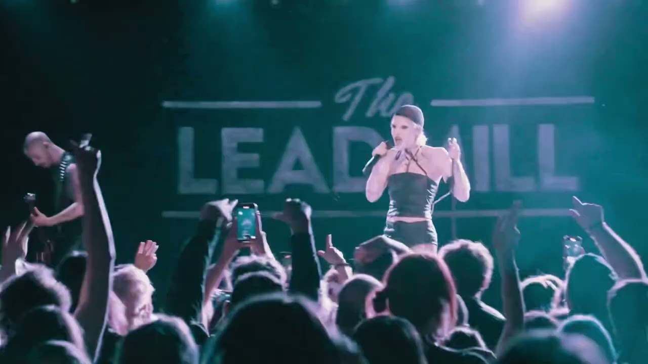 ‘Dear goth’ Cassyette - live at Sheffield Leadmill