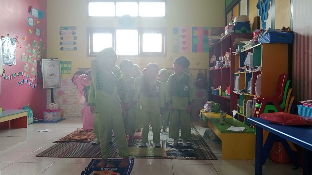 Berlatih sholat Dhuha #wonosobo #anak #viral #fyp #sholat #dhuhatime #belajar #almadina #sekolah #ok