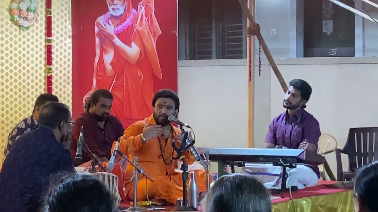 பாடகர் வீரமணி அவர்கள் மகன், காஞ்சி பெரியவரின் அருளாசி கிடைத்த அனுபவத்தை சொல்கிறார். 